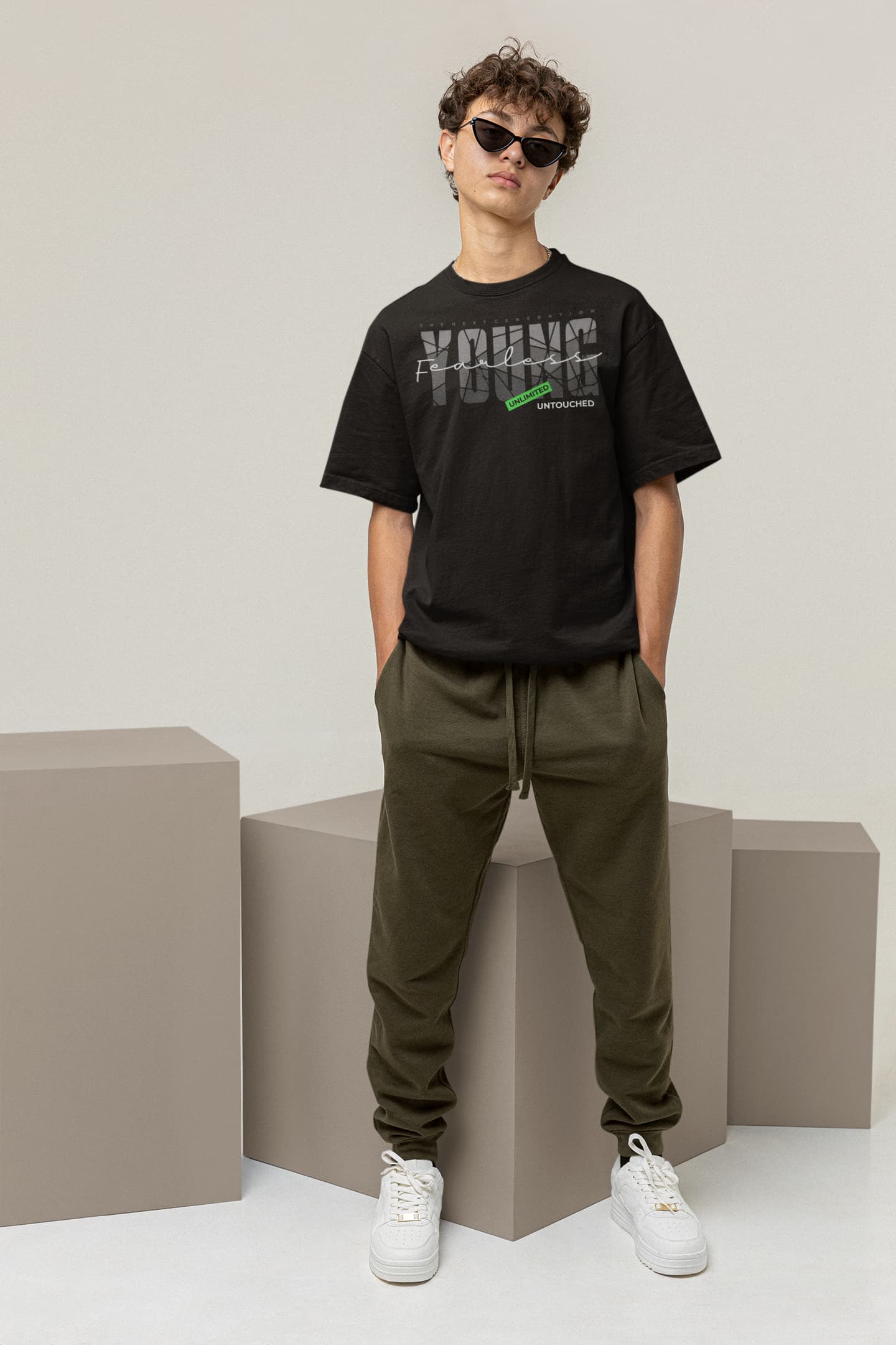 Young Fearless - Men's Graphics Oversized Classic T-Shirt