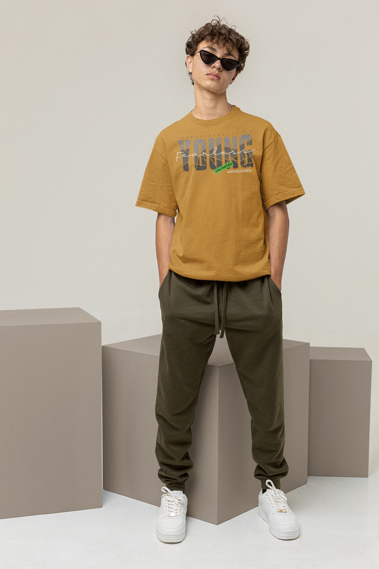 Young Fearless - Men's Graphics Oversized Classic T-Shirt