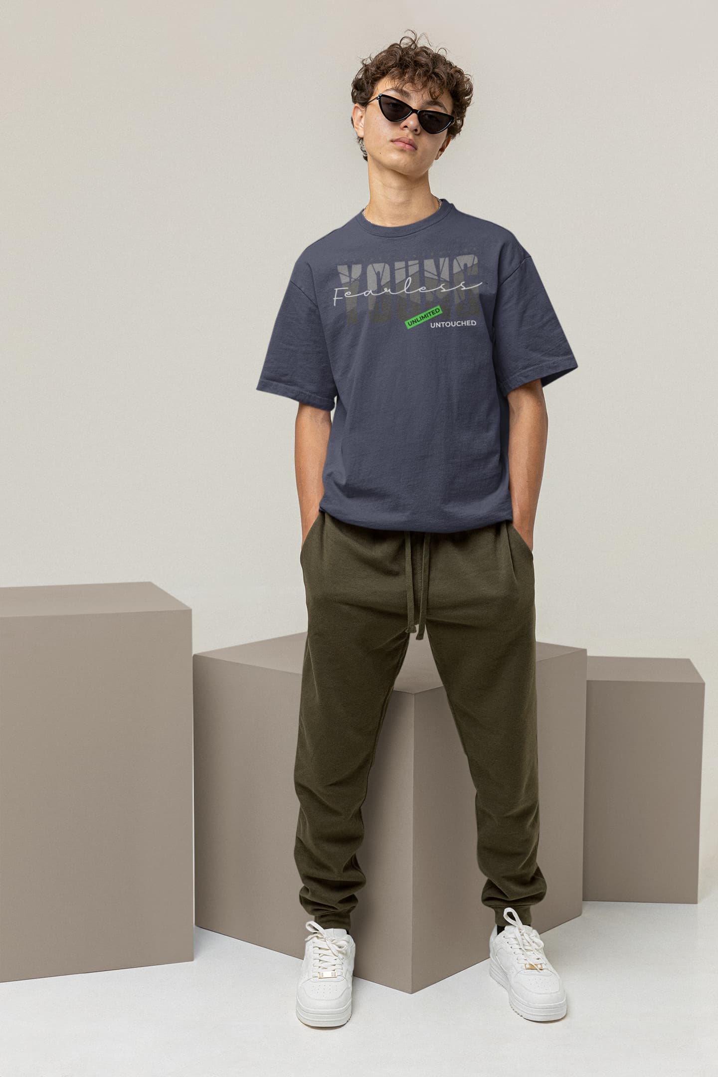 Young Fearless - Men's Graphics Oversized Classic T-Shirt
